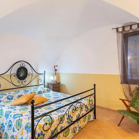 Giallo By Interhome Vasia